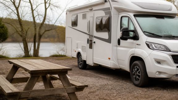 Bien préparer son premier road trip en camping-car : les étapes clés