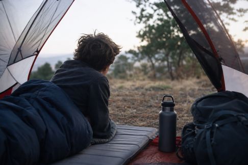 Quelques gestes malins pour dormir mieux en pleine nature