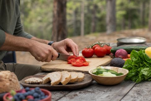 Manger sainement en camping : conseils de campeurs expérimentés