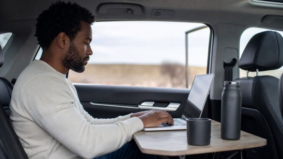 Adapter son mode de travail pour télétravailler efficacement sur la route